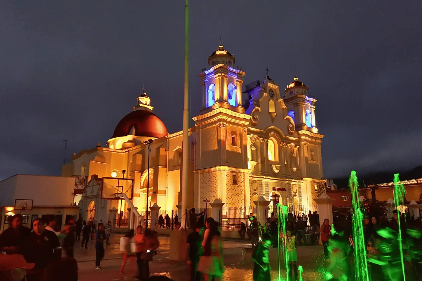 Iglesia de noche