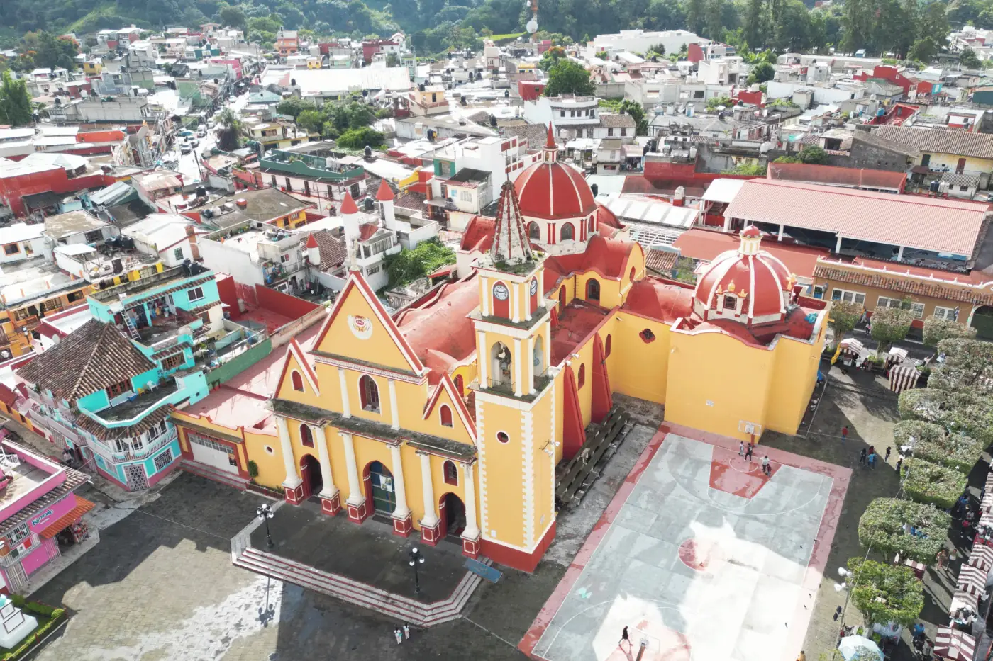 Vista de la iglesia