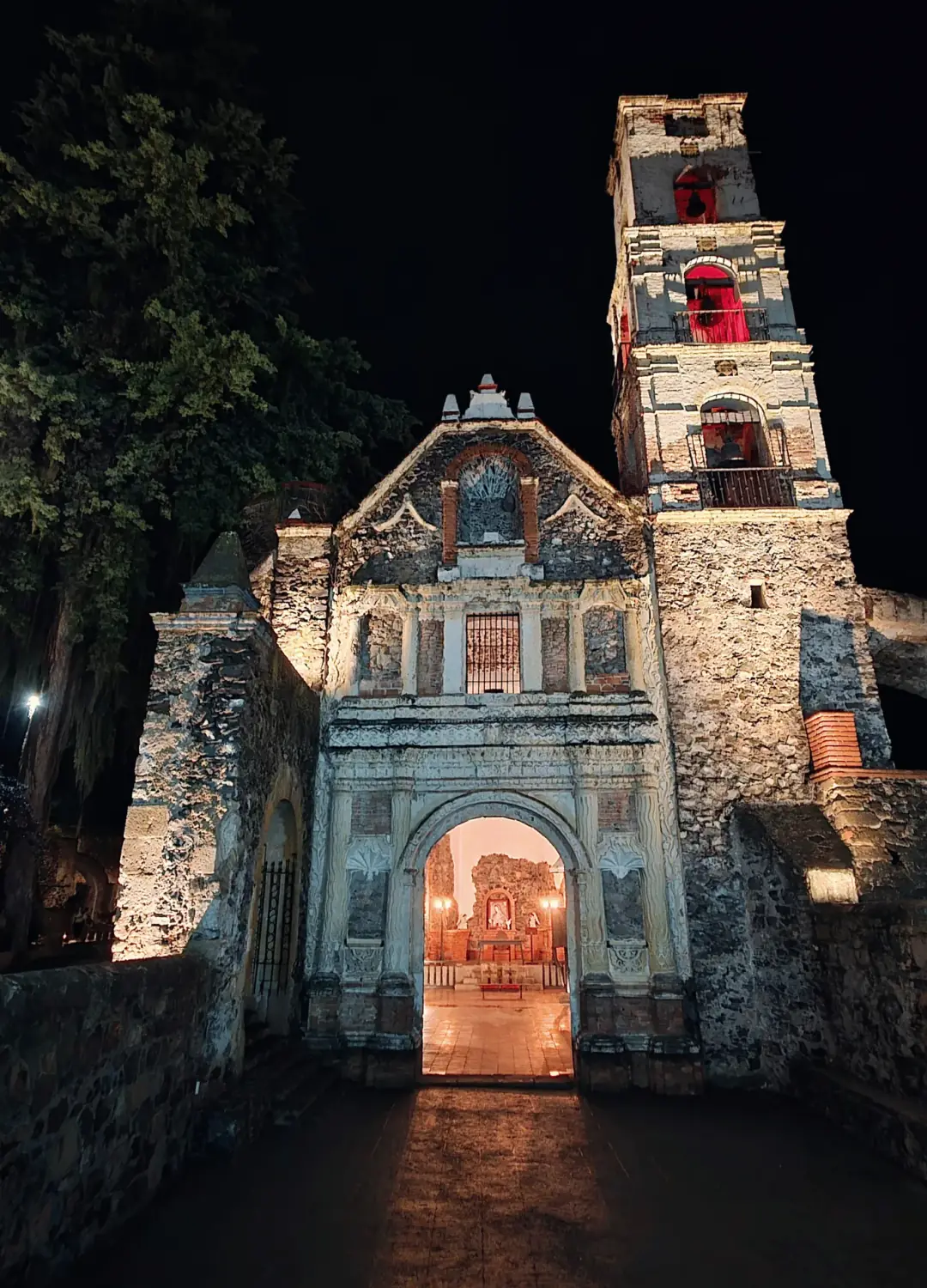 Leyendas y Duendes de Huasca: Misterios en la Hacienda