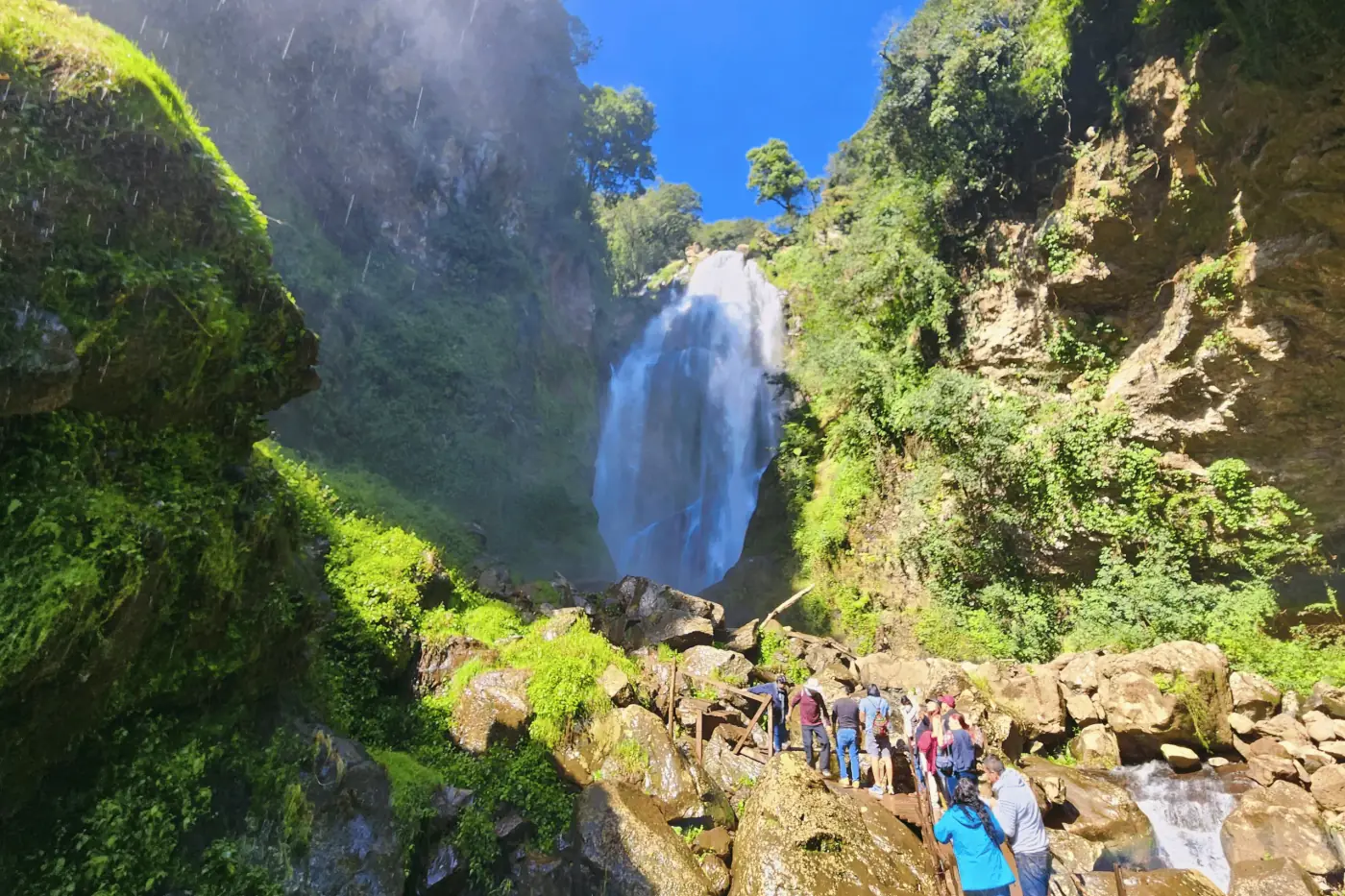 Vista a la cascada