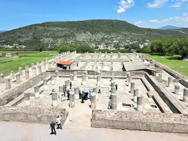 Vista de la zona arqueológica de Tula