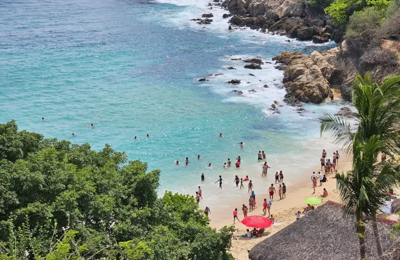 Puerto Escondido con Bioluminiscencia