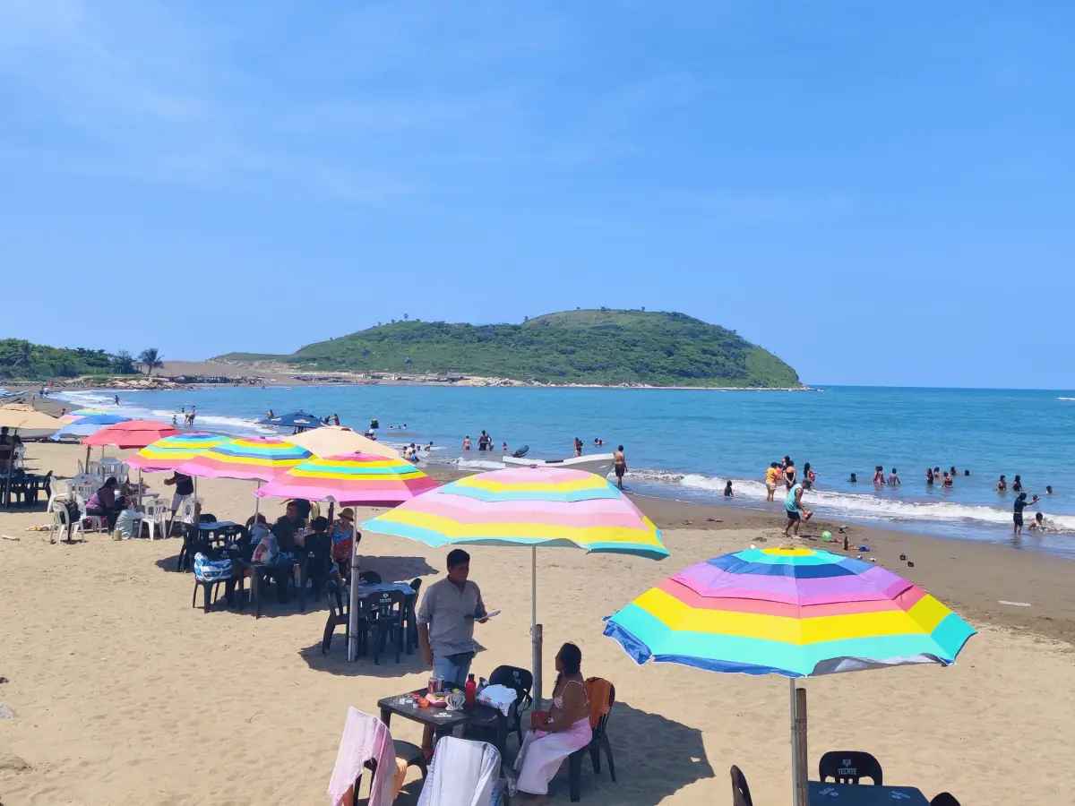 Disfrutando la playa