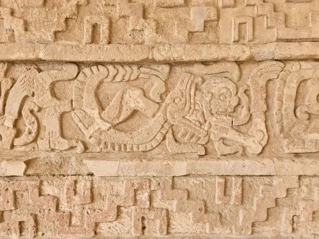 Muro Coatepantli