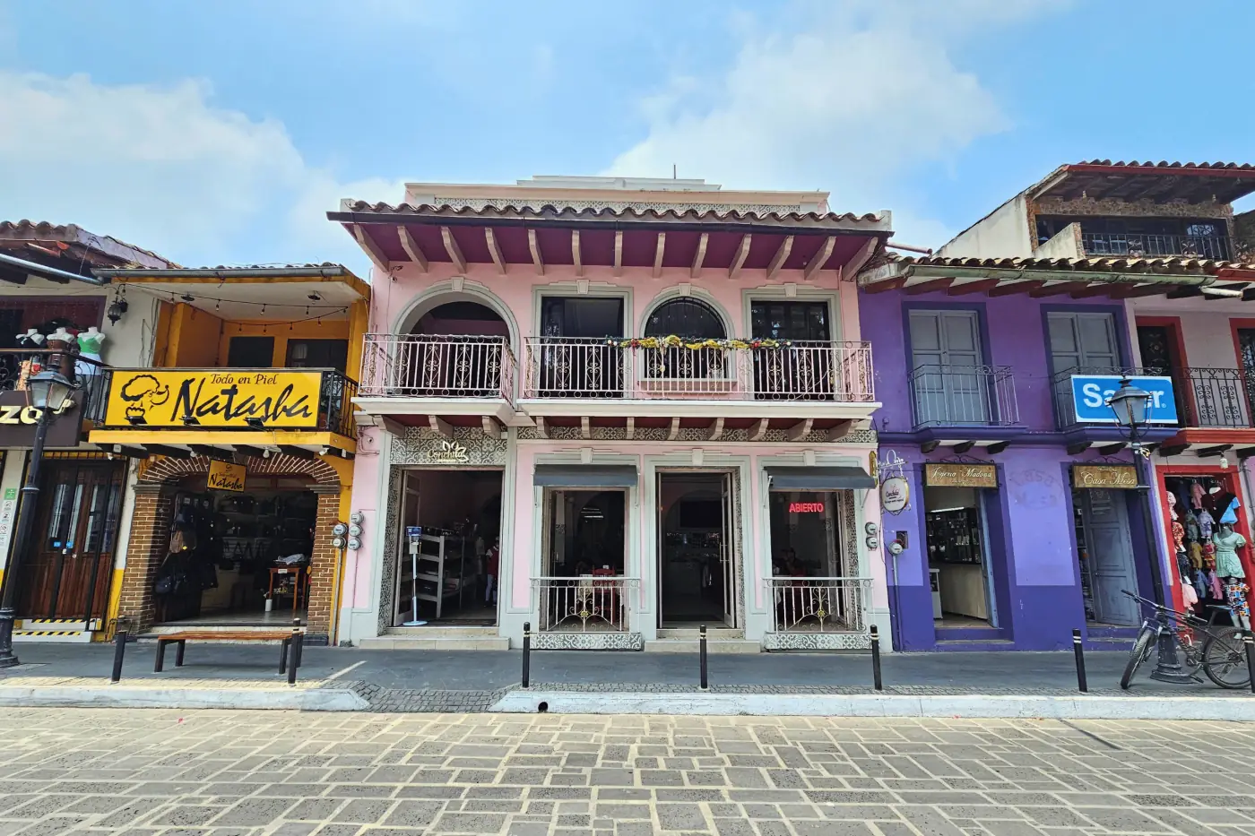 Fachada del centro