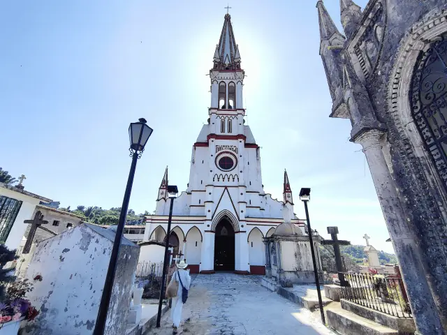 Iglesia de los Jarritos