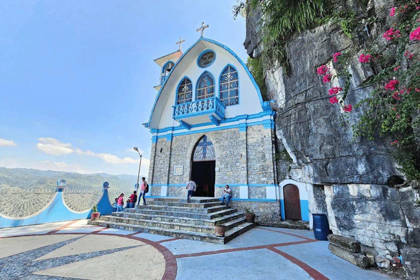 Santuario de la Virgen del Peñón