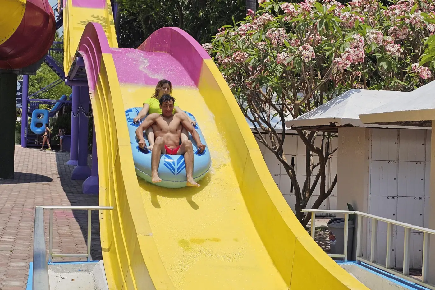 Tobogán en llanta